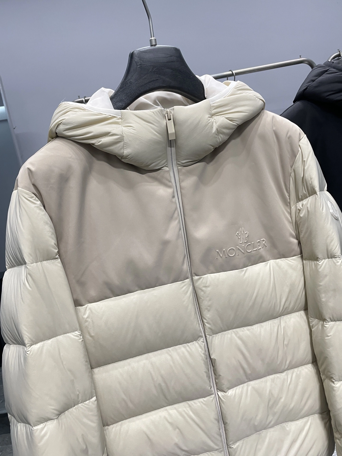 wg.luxury-- 7o9385r Down jacket nylon 2colour item: E-F000J1309-2